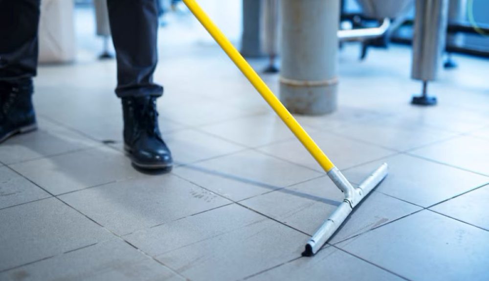 How to Clean Garage Floor Without a Pressure Washer